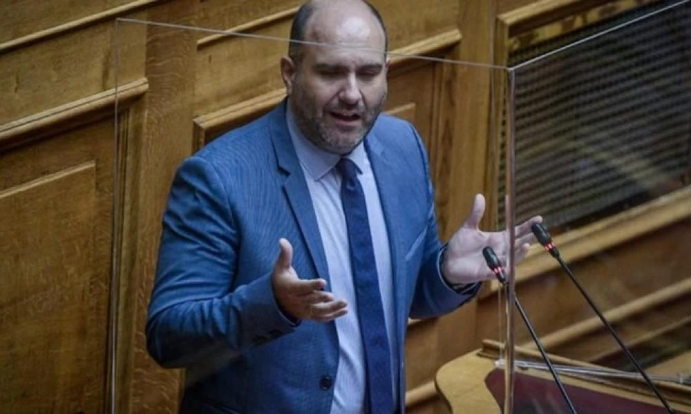 Δημήτρης Μαρκόπουλος: "Μην υποτιμάτε τον κορονοϊό"